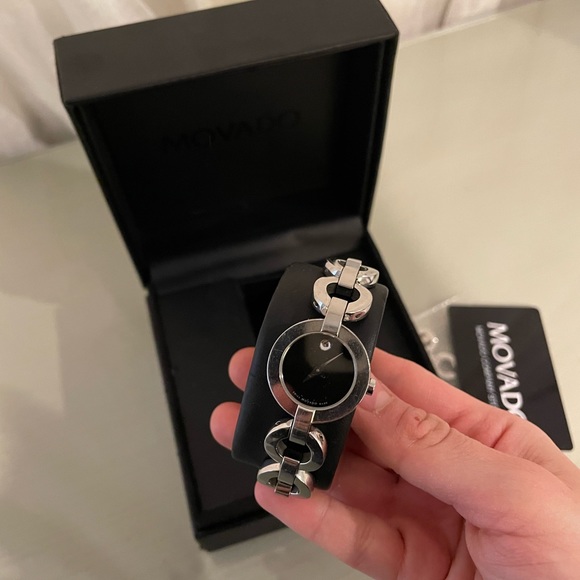 NEW WOMENS MOVADO WATCH WITH BOX - Picture 2 of 5